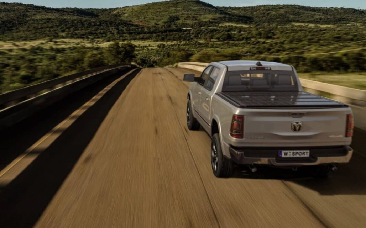 Así quedaría una pick up con paneles solares, idea de Worksport Ltd.