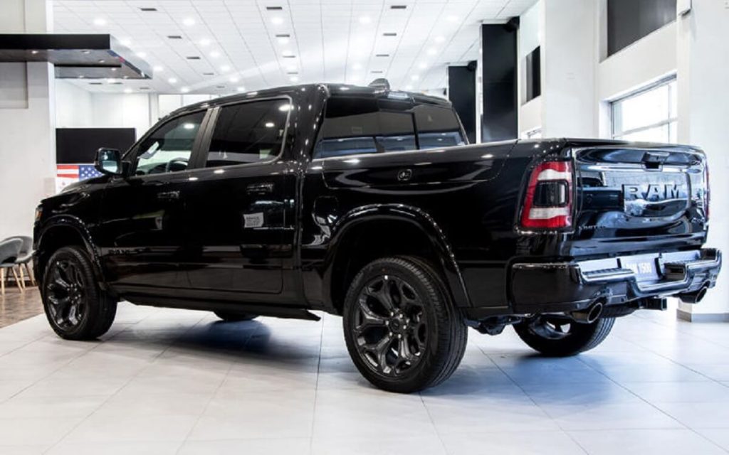 RAM 1500 Limited Night Edition