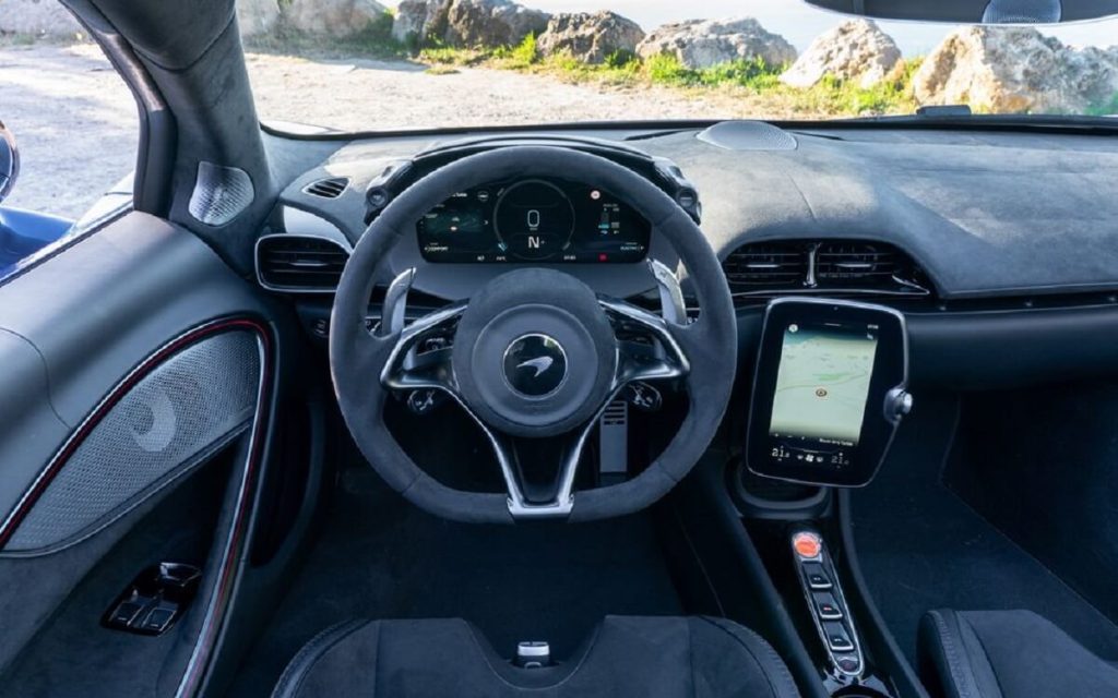 McLaren Artura Spider interior