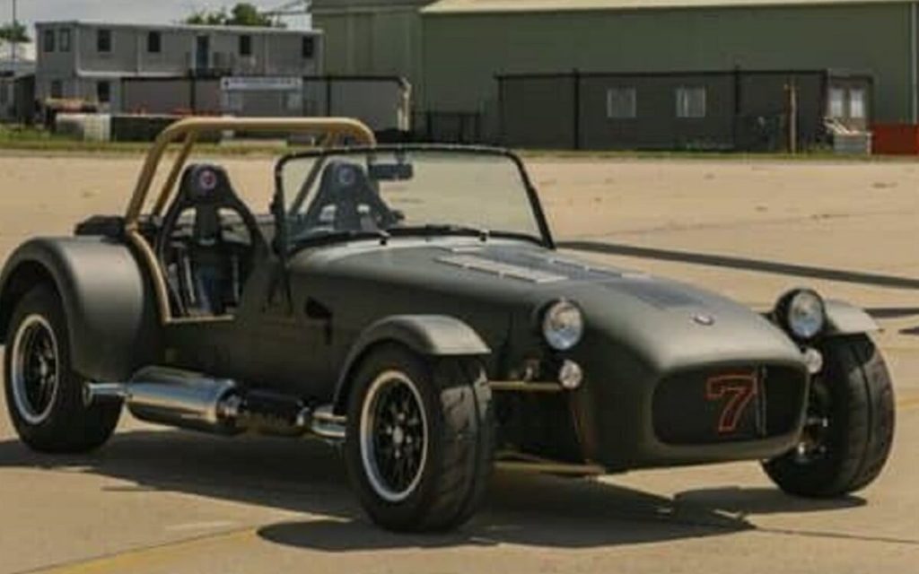 Caterham Seven 360R, la historia del auto con piezas de helicóptero