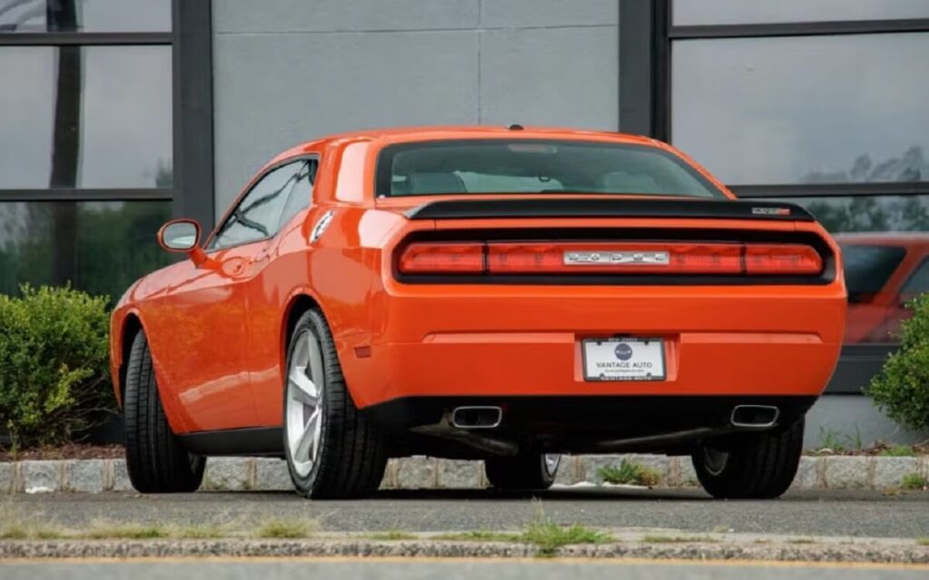 Dodge Challenger SRT8, de 2009 y con apenas 1 milla recorrida