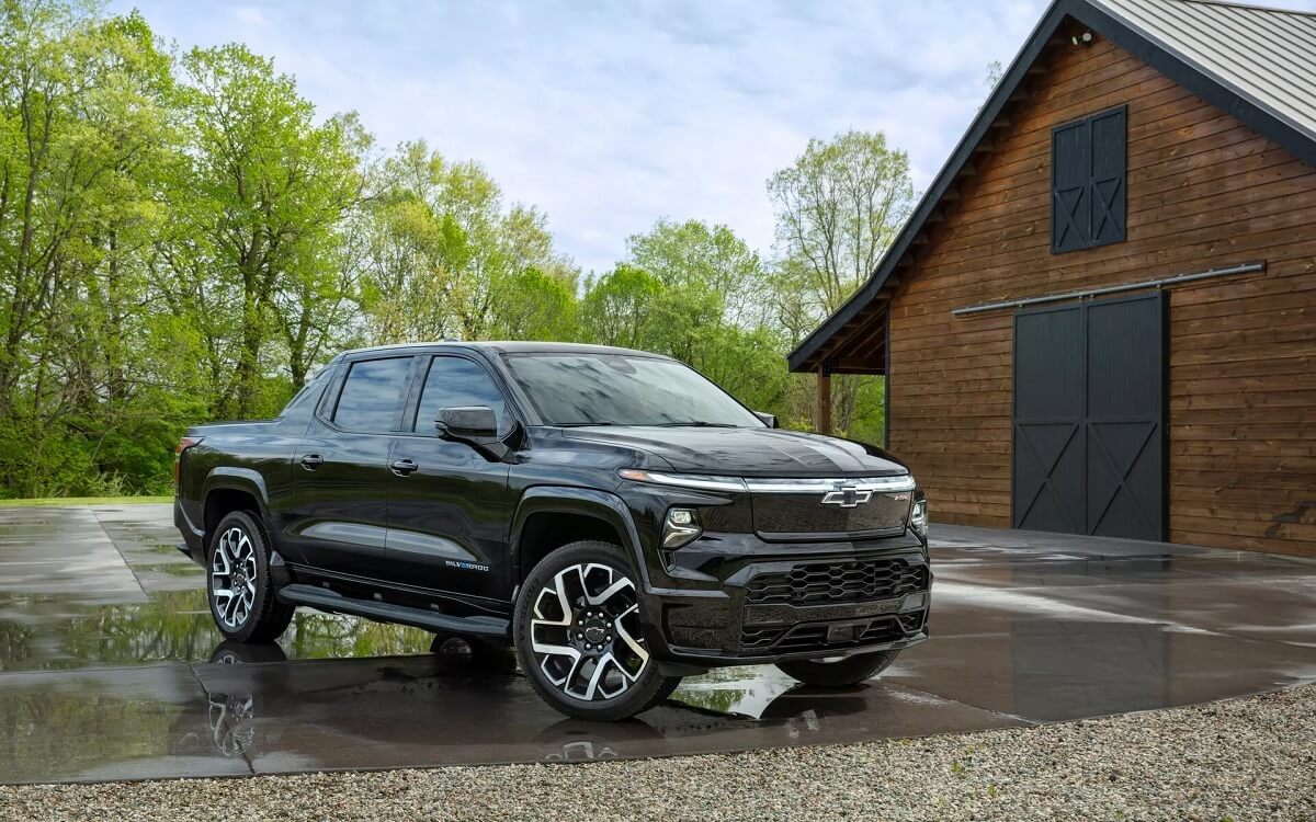 Chevrolet Silverado EV y su nuevo modo para conducir en diagonal