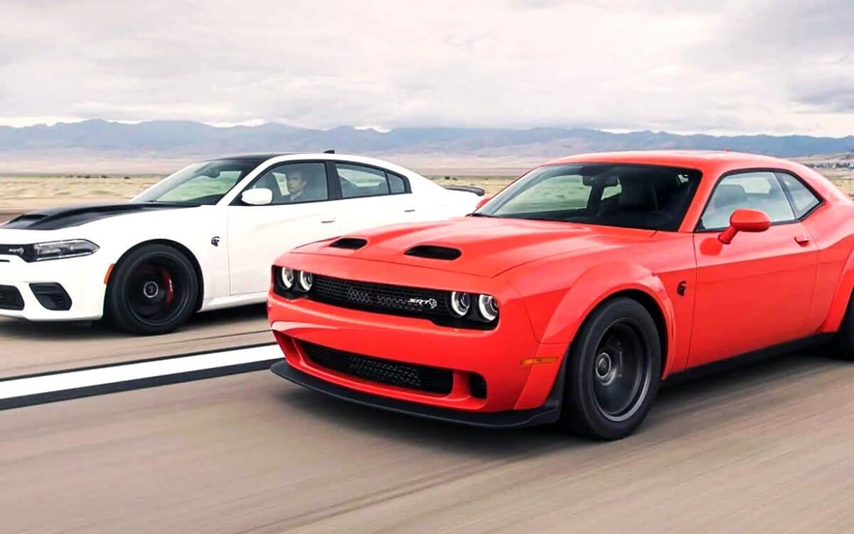 Dodge vende miles de Charger y Challenger con motor V8