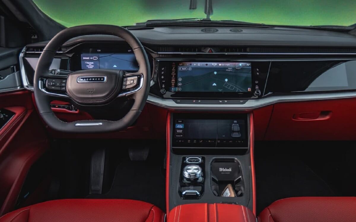 Jeep Wagoneer S 2025 interior