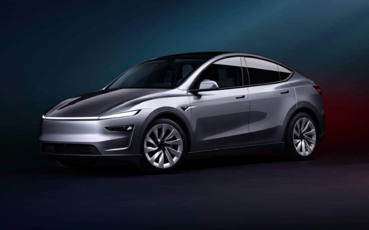 Tesla Model Y 2025