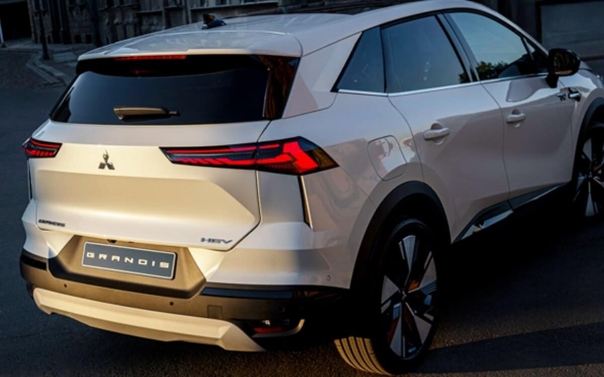 Mitsubishi Grandis, el nuevo SUV mediano